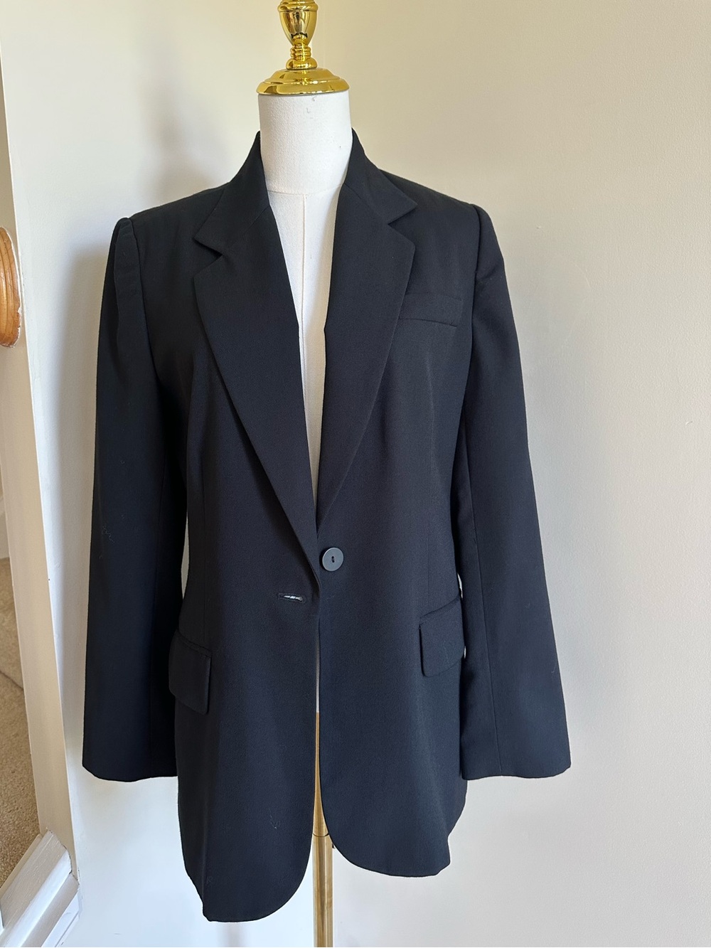 EUC Black Blazer- Size 8